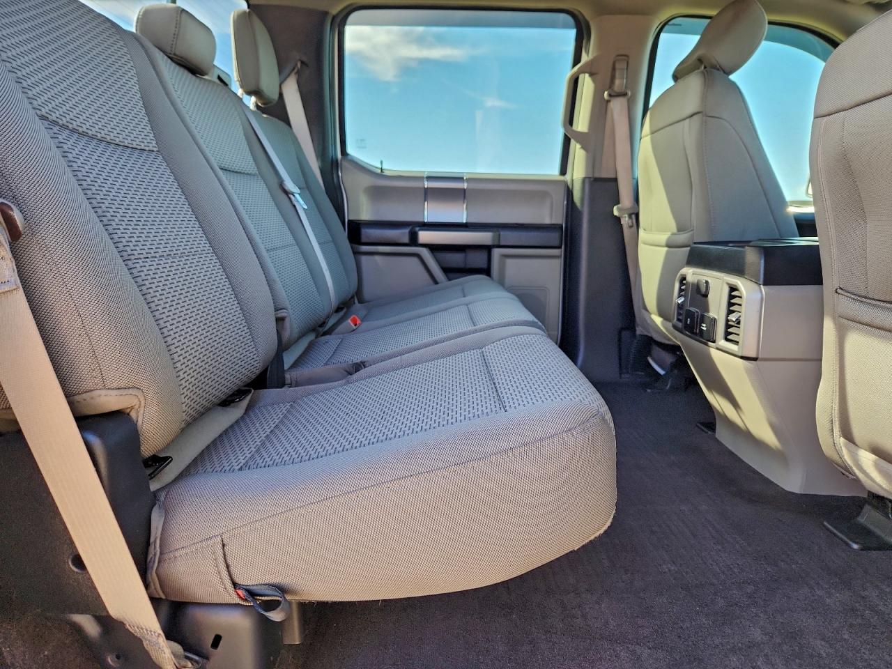 Ford F-150 Supercrew Image 11