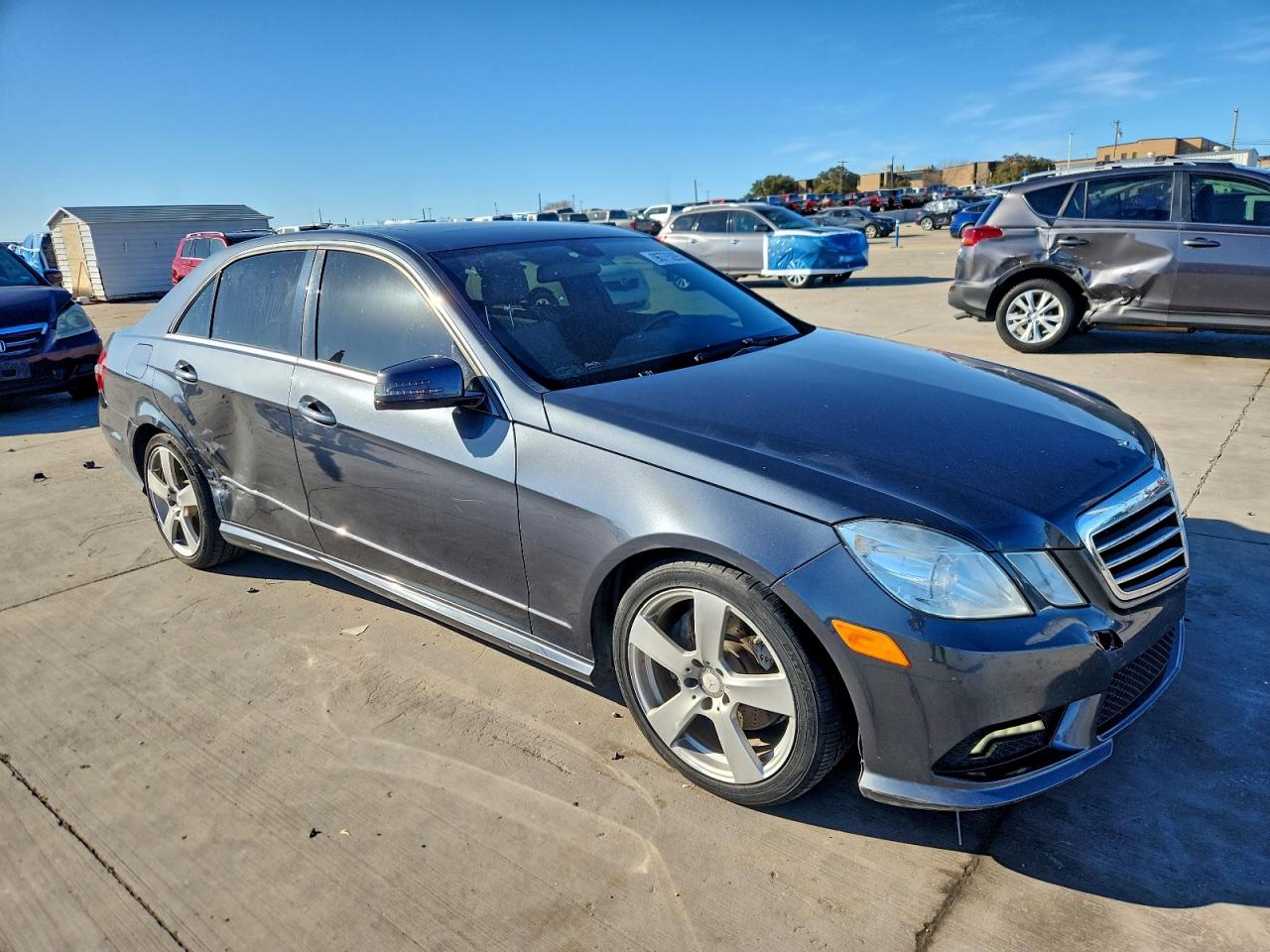 Mercedes-Benz E-Class 350 Image 8