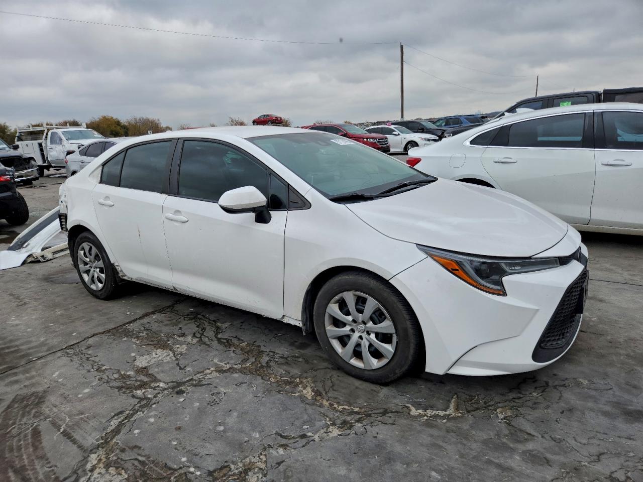 Toyota Corolla Le Image 9