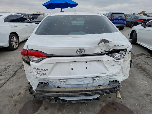 Toyota Corolla Le Image 6