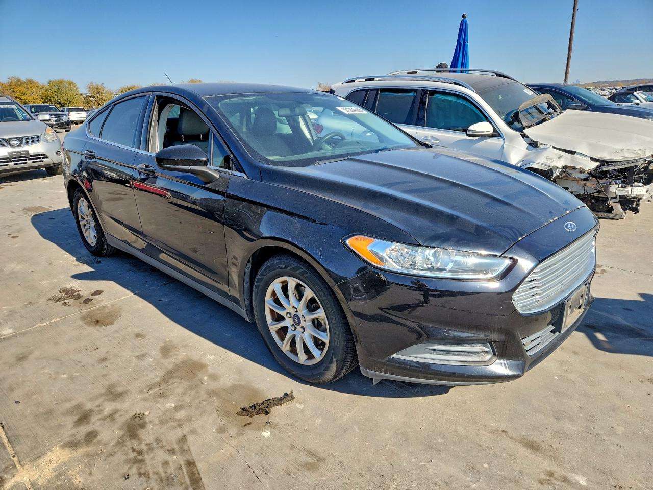 Ford Fusion S Image 10
