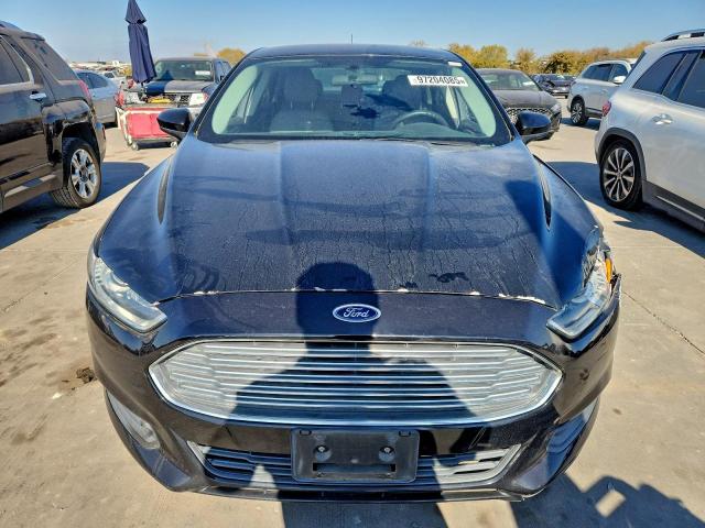 Ford Fusion S Image 3