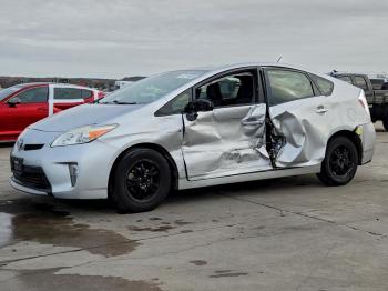  Salvage Toyota Prius
