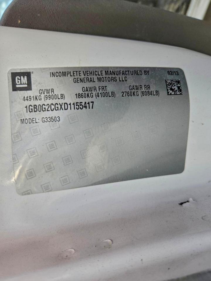 Chevrolet Express Image 9