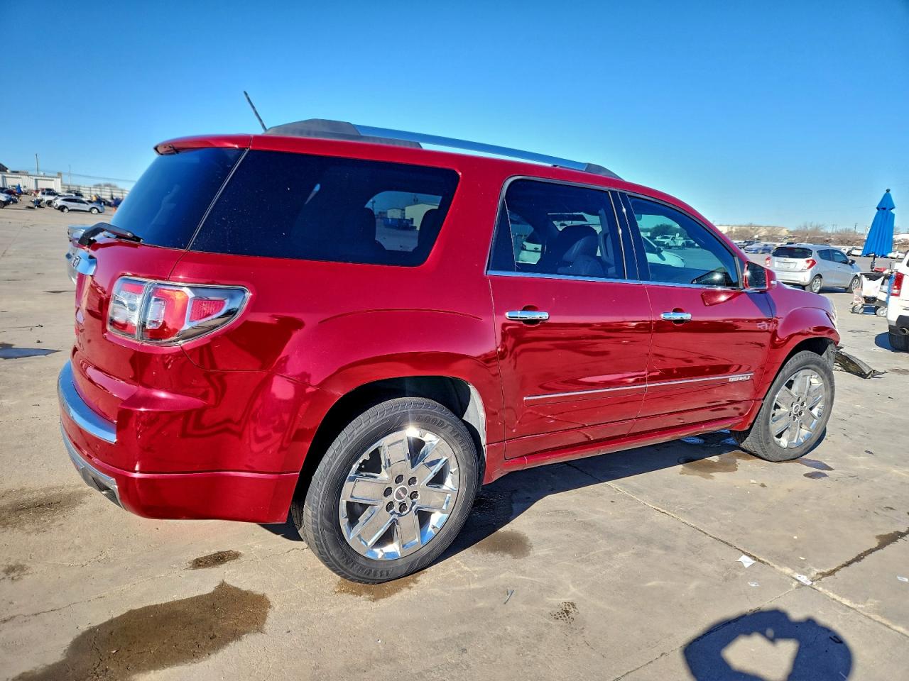 GMC Acadia Denali Image 2