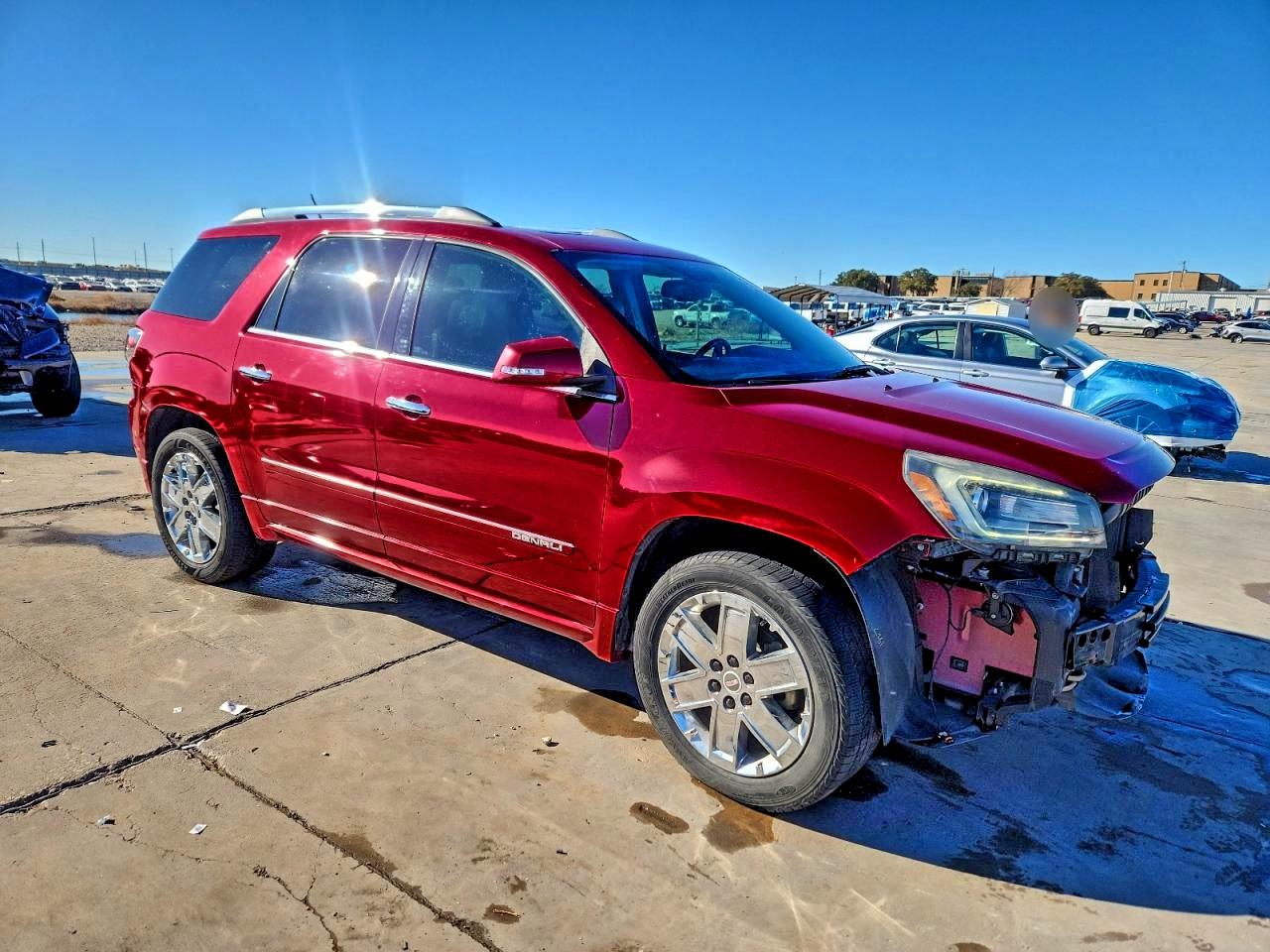 GMC Acadia Denali Image 13