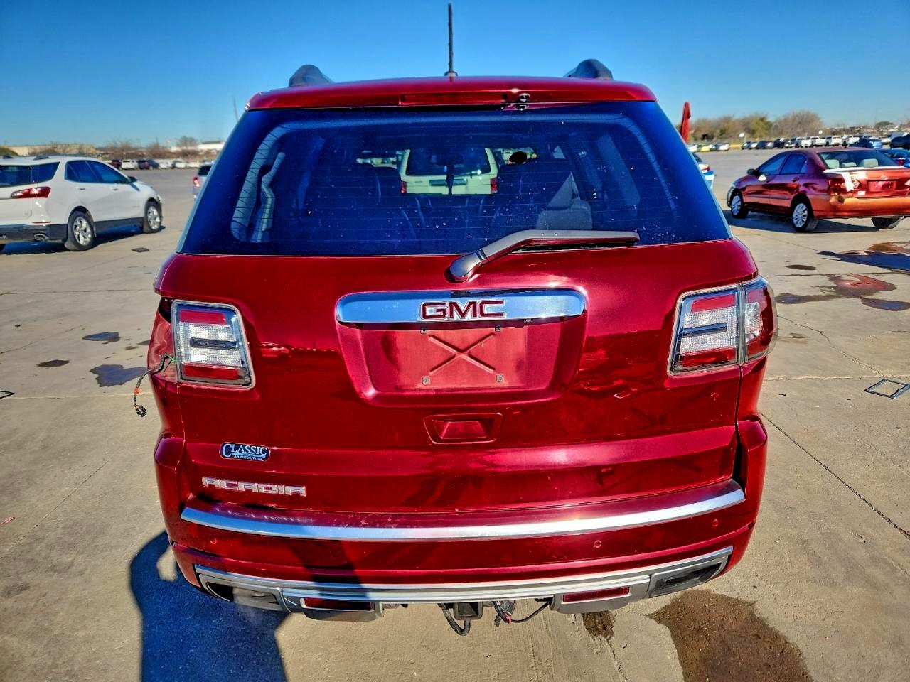 GMC Acadia Denali Image 4