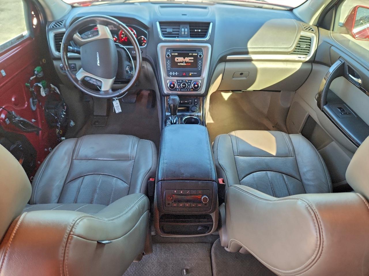 GMC Acadia Denali Image 8