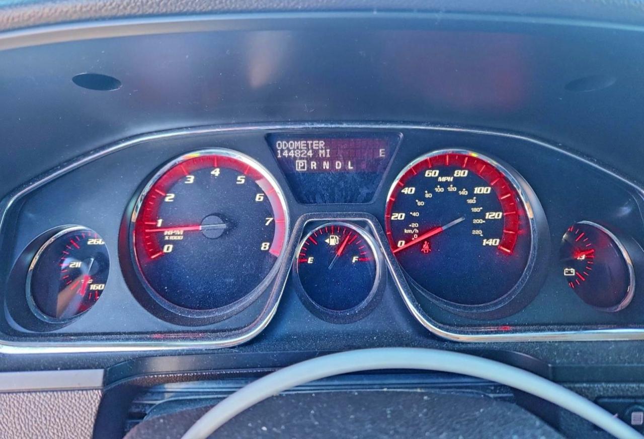 GMC Acadia Denali Image 6