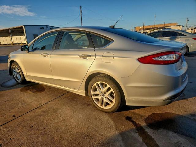 Ford Fusion Se Image 4