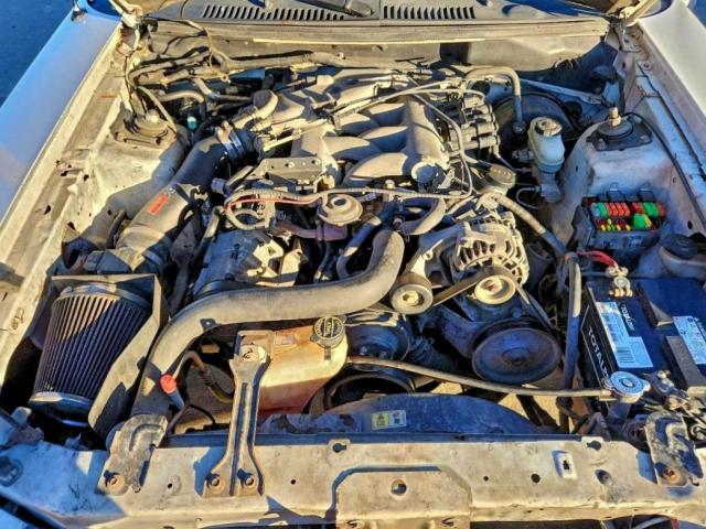 Ford Mustang Image 6