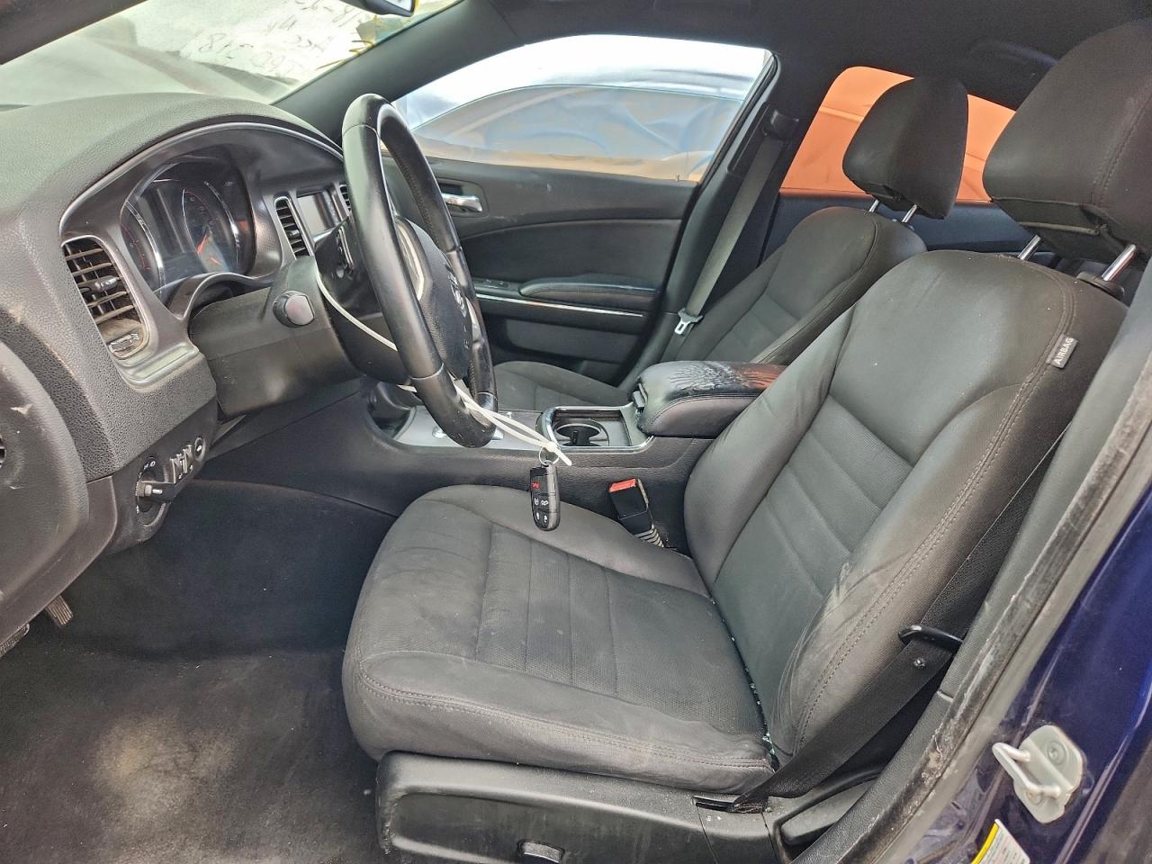 Dodge Charger Se Image 8