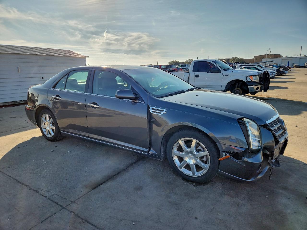 Cadillac STS Image 3