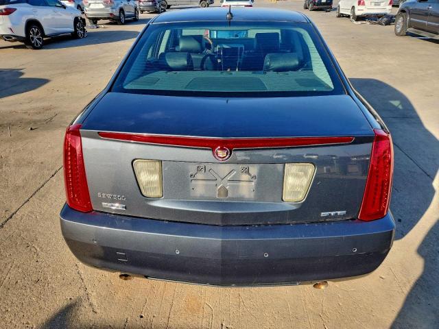 Cadillac STS Image 5