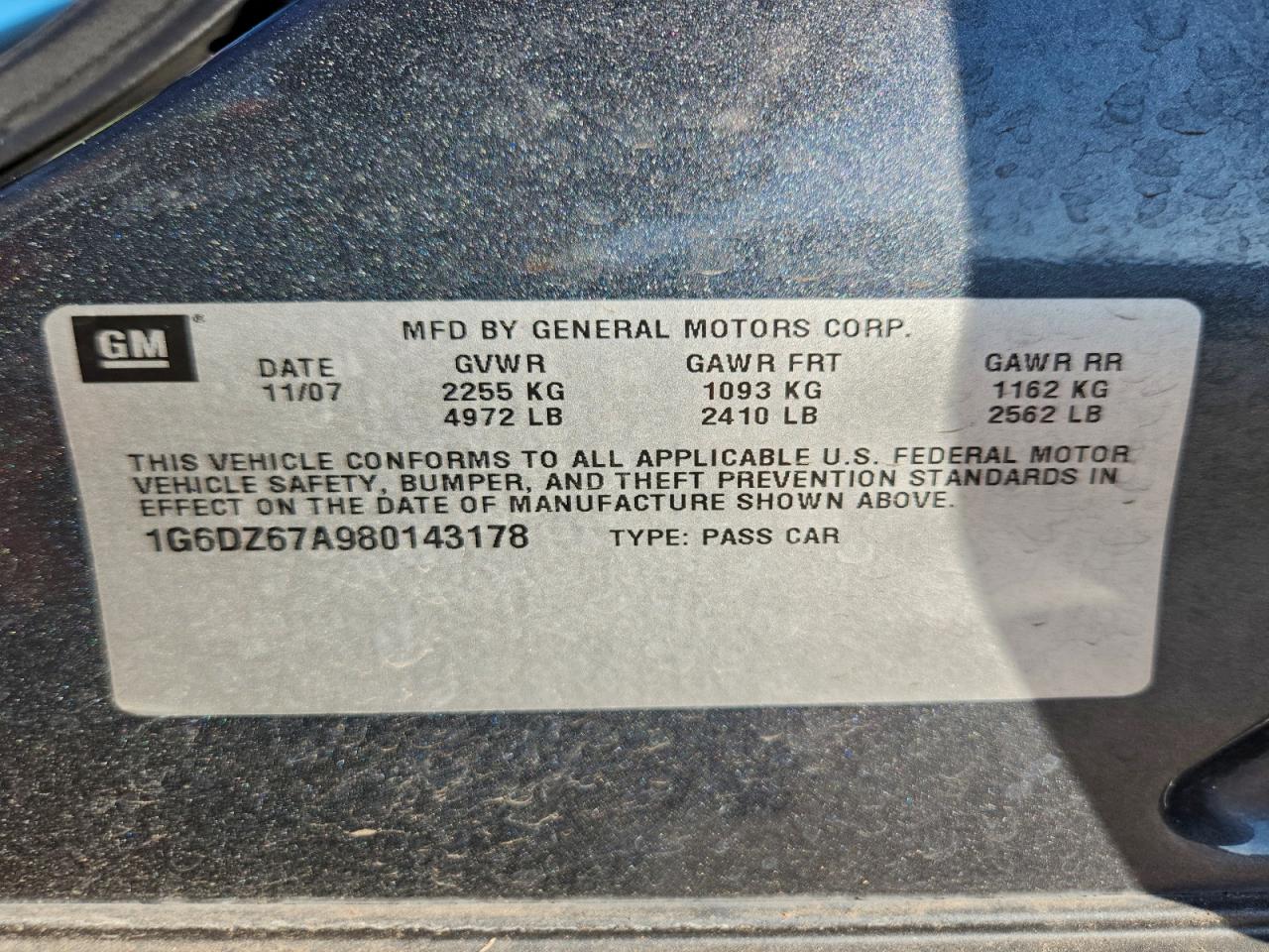 Cadillac STS Image 12