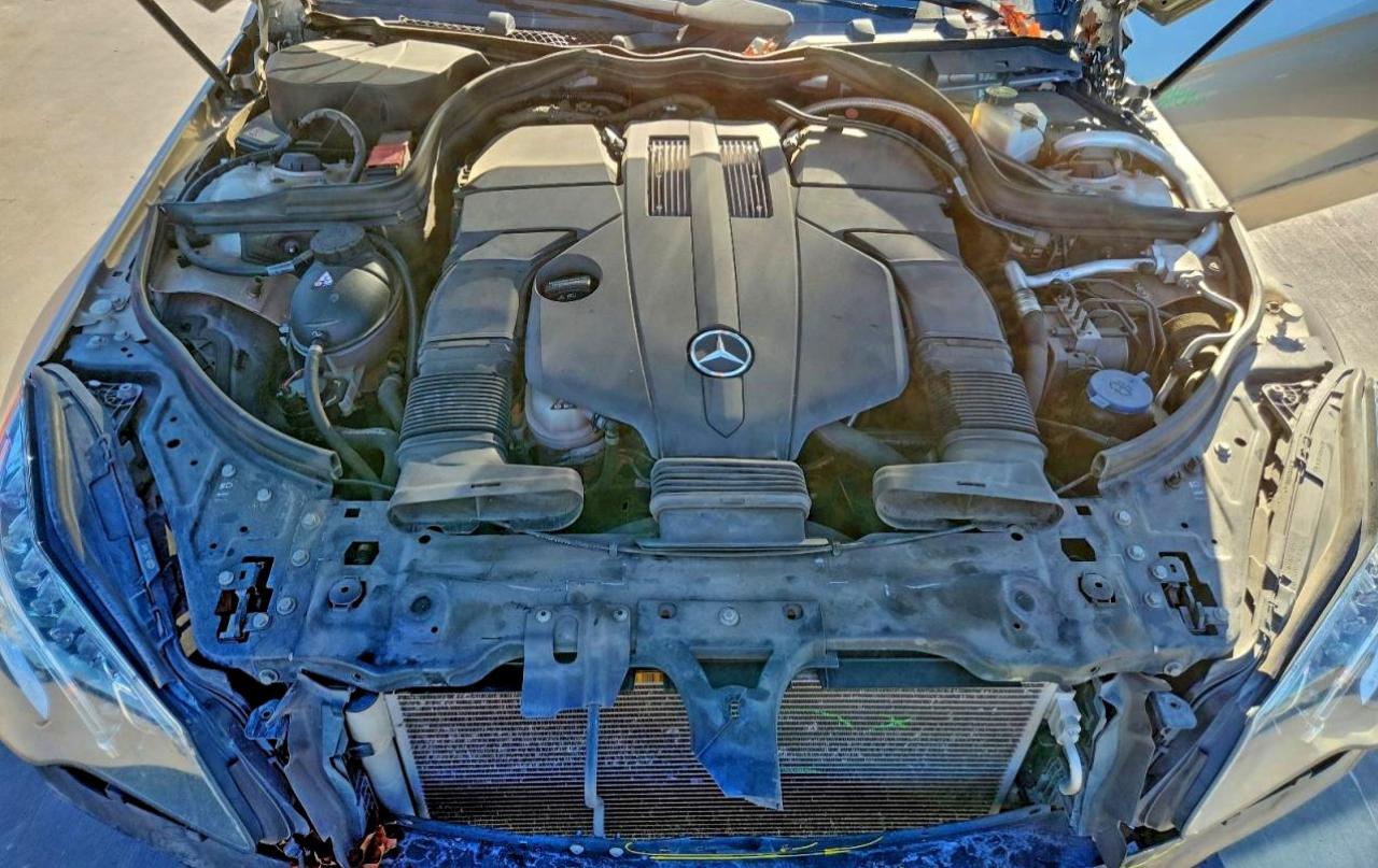 Mercedes-Benz E-Class 400 Image 7