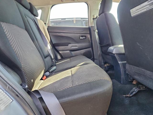 Mitsubishi Outlander Es Image 13