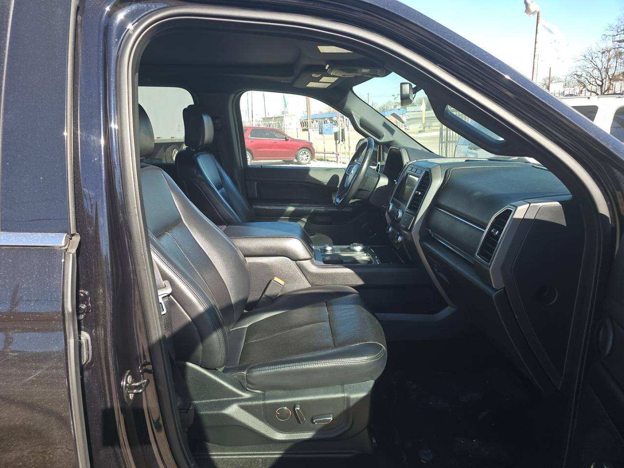 Ford Expedition Max Xlt Image 3