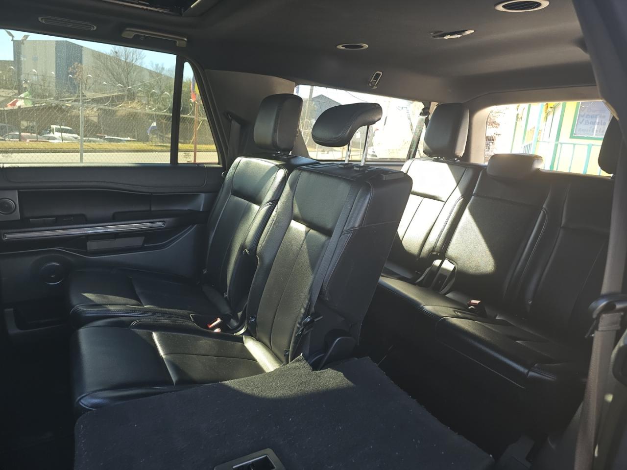 Ford Expedition Max Xlt Image 9