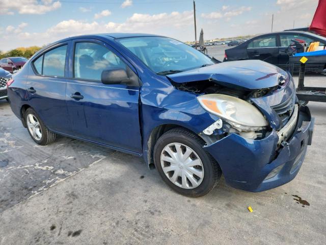Nissan Versa S Image 3