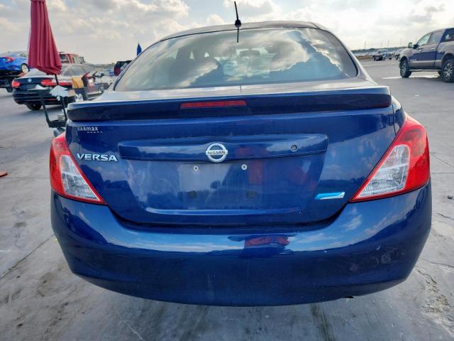 Nissan Versa S Image 11