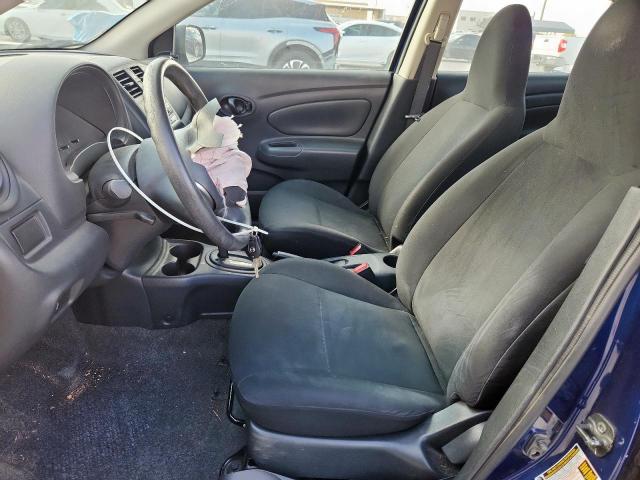 Nissan Versa S Image 4