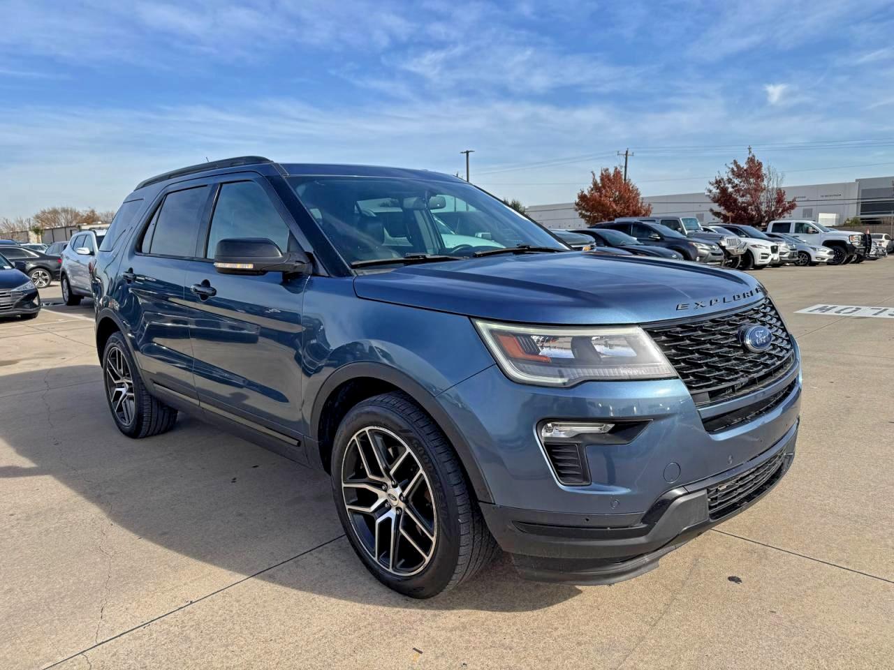 Ford Explorer Sport Image 1