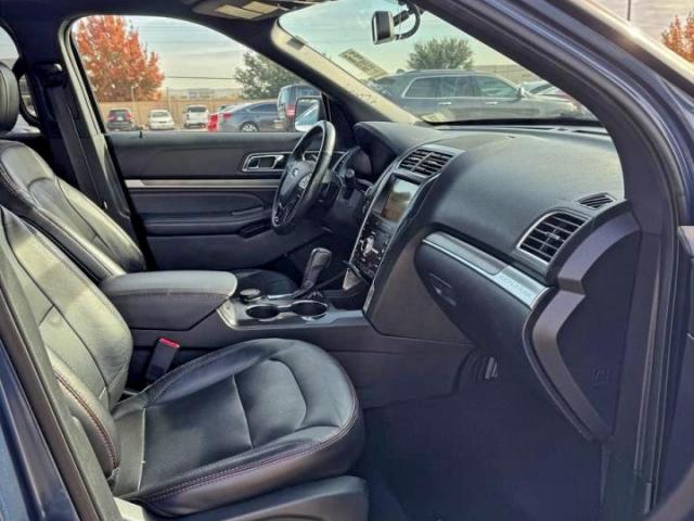 Ford Explorer Sport Image 4