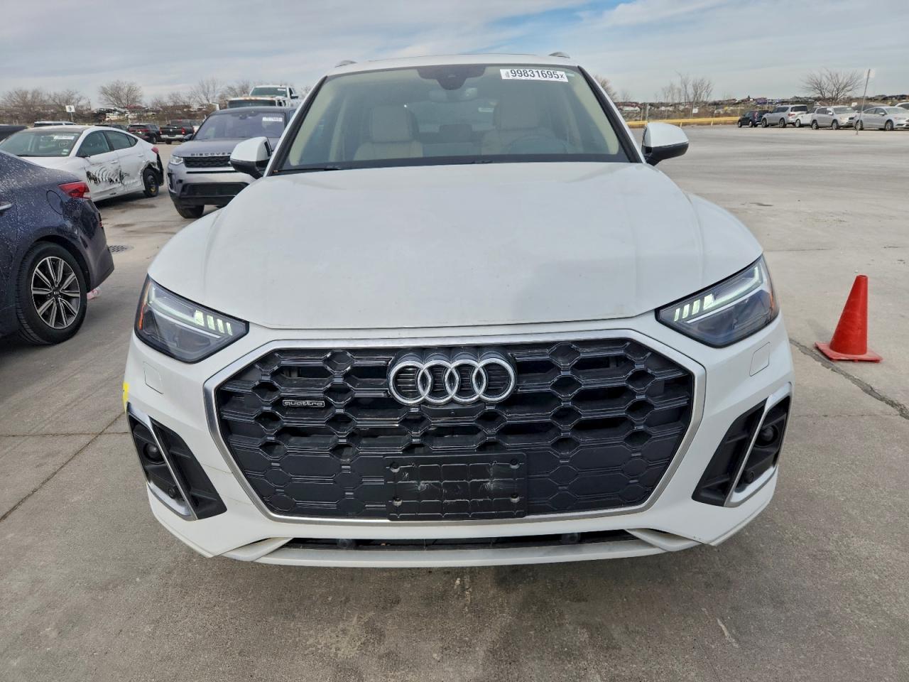 Audi Q5 Prestige 45 Image 11