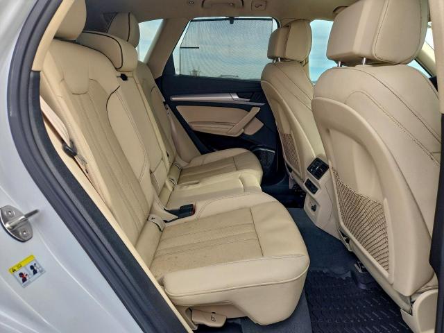Audi Q5 Prestige 45 Image 12