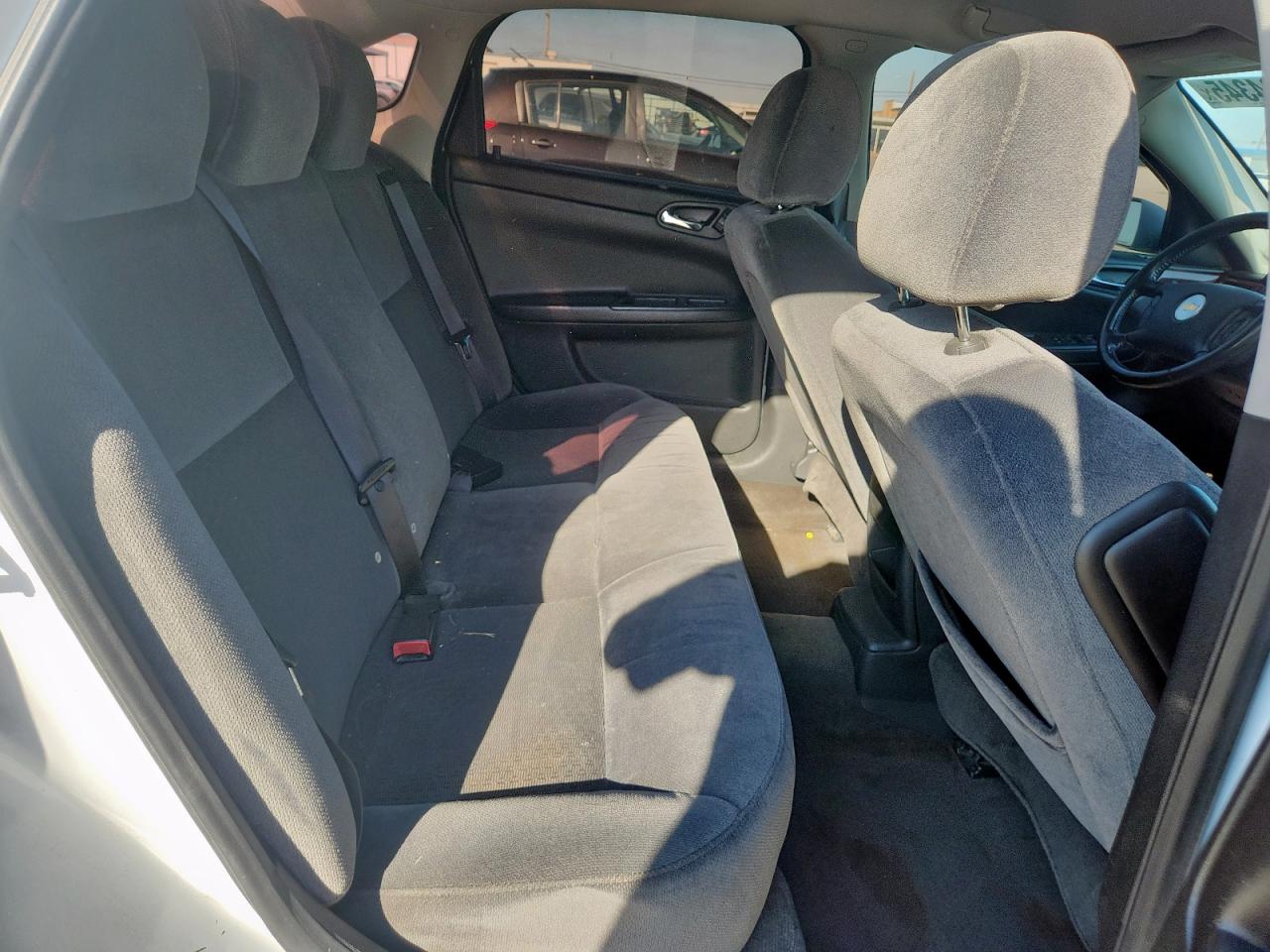 Chevrolet Impala Lt Image 7