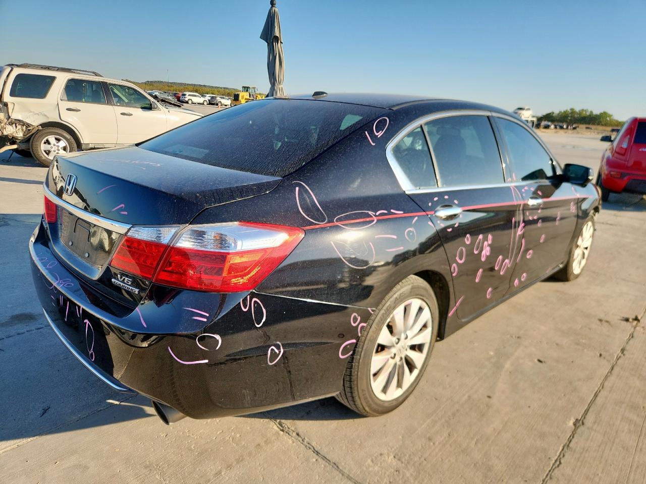 Honda Accord Touring Image 2