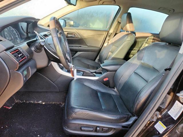 Honda Accord Touring Image 12