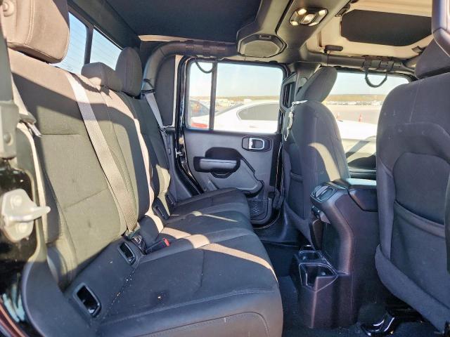 Jeep Gladiator Sport Image 9