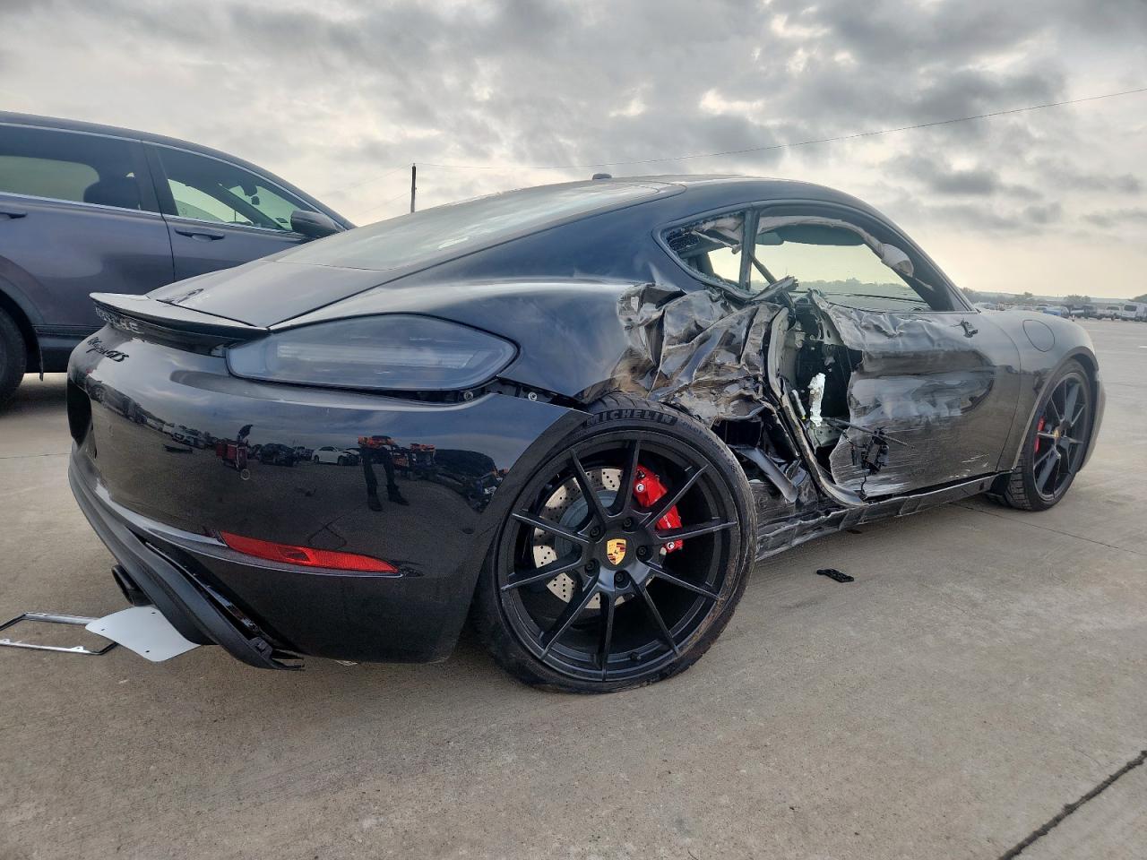 Porsche Cayman Gts Image 7