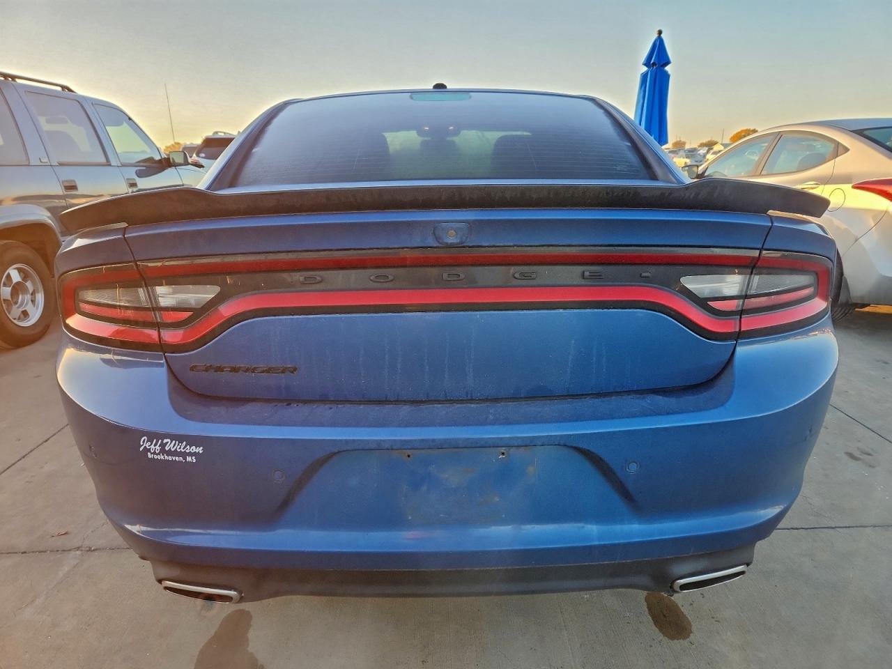 Dodge Charger Sxt Image 2