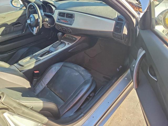 BMW Z Series 2.5 Image 4
