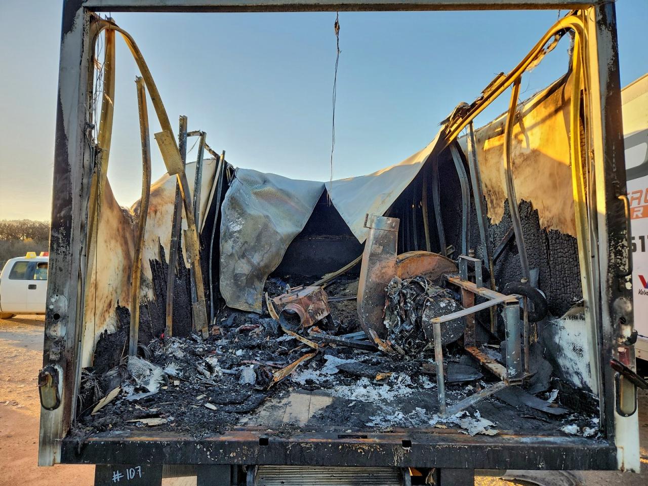 Ford E-350 E350 Super Duty Cutaway Van Image 11