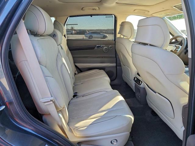 Genesis GV80 Base Image 9