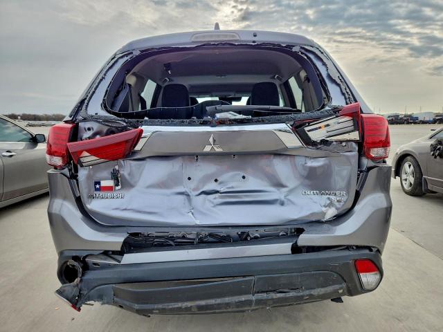 Mitsubishi Outlander Se Image 10