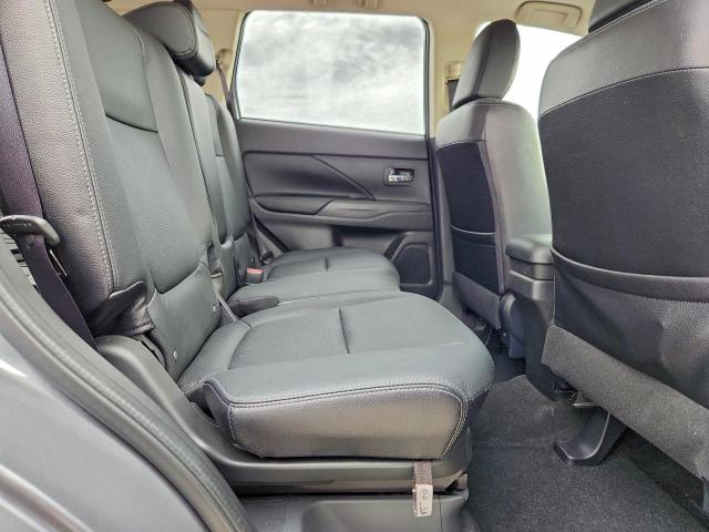 Mitsubishi Outlander Se Image 13