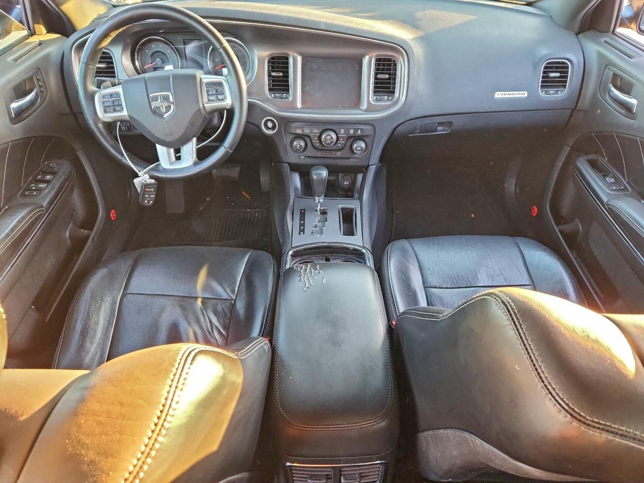 Dodge Charger R/t Image 2