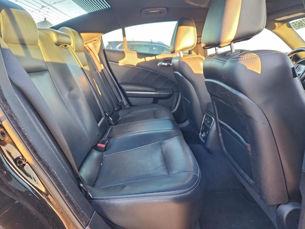 Dodge Charger R/t Image 6