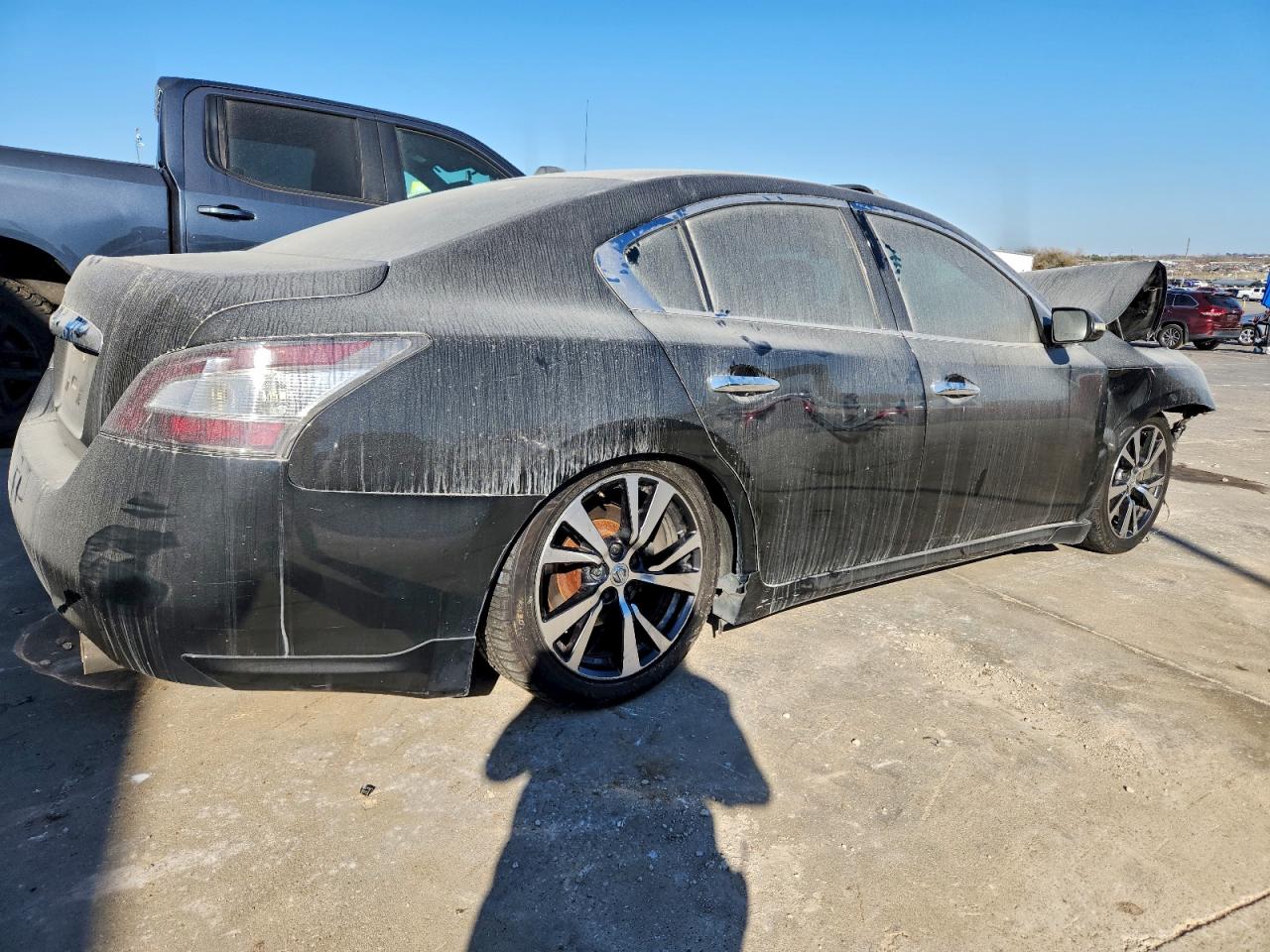 Nissan Maxima S Image 6