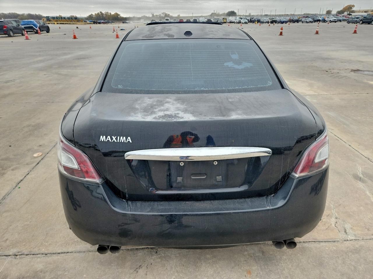 Nissan Maxima S Image 8