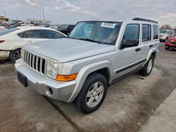  Salvage Jeep Commander