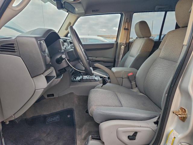 Jeep Commander Image 13