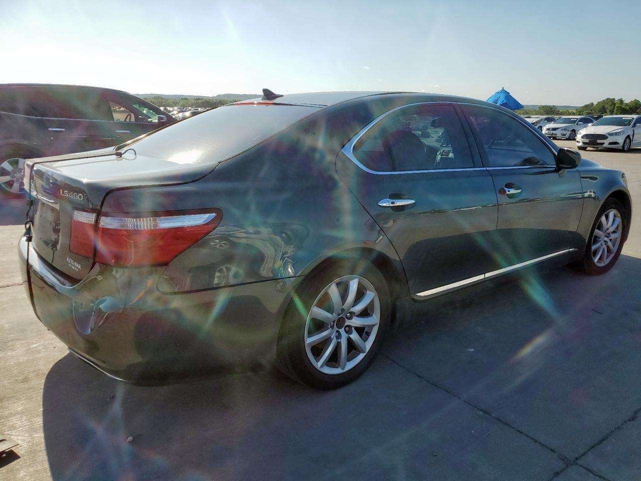 Lexus LS 460 Image 11