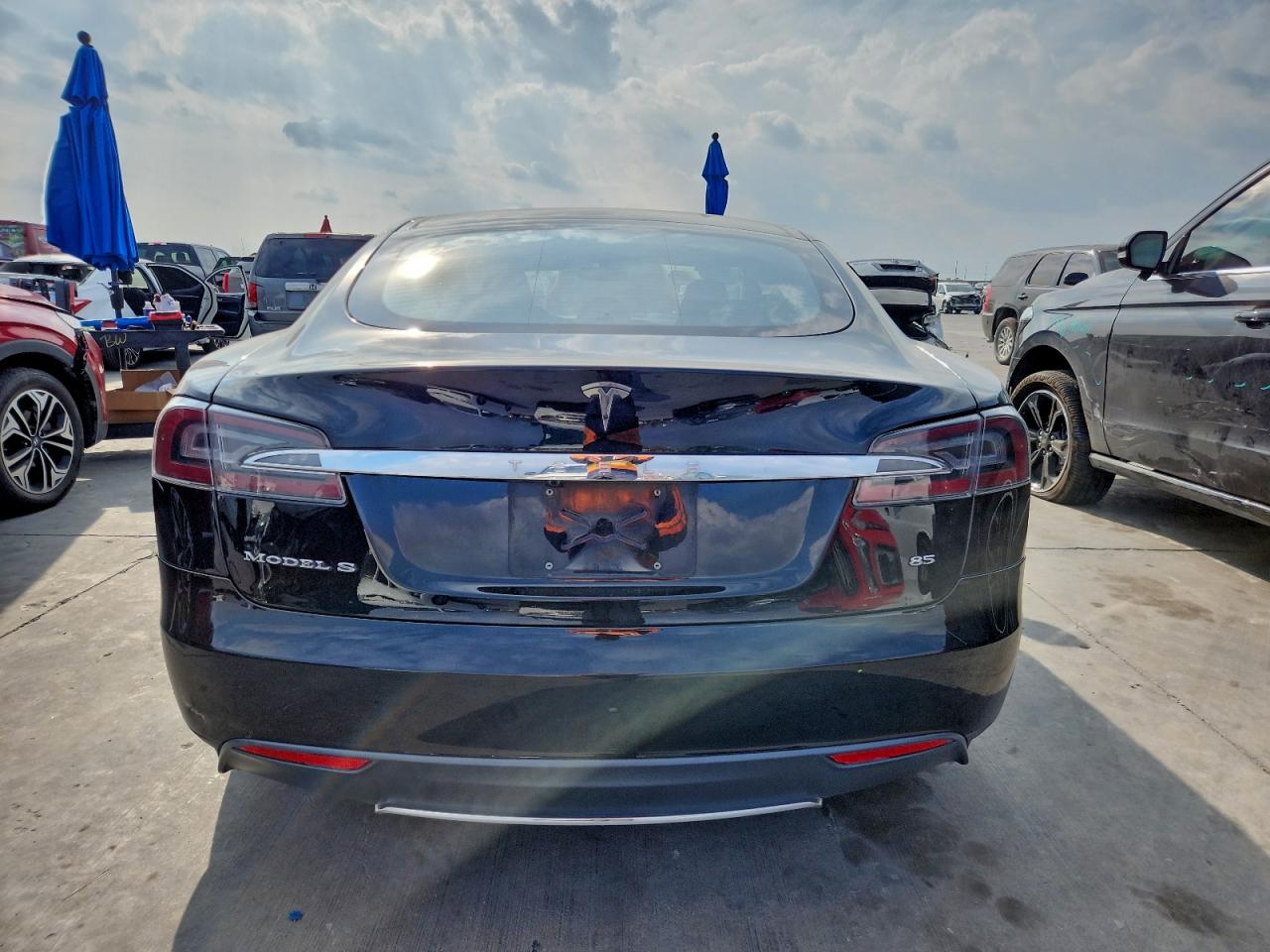 Tesla Model S Image 11