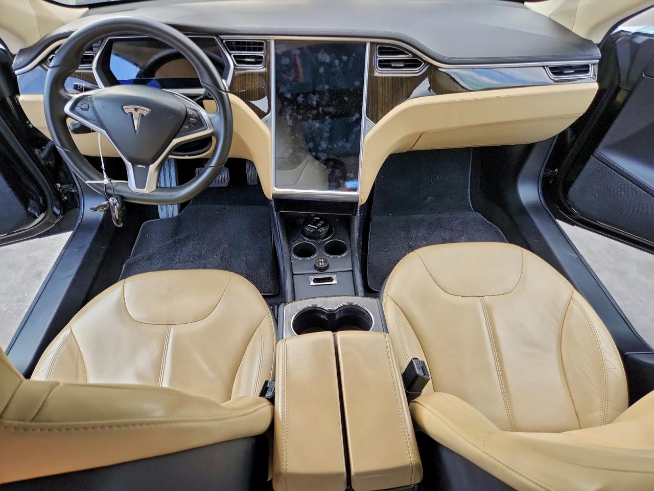 Tesla Model S Image 4